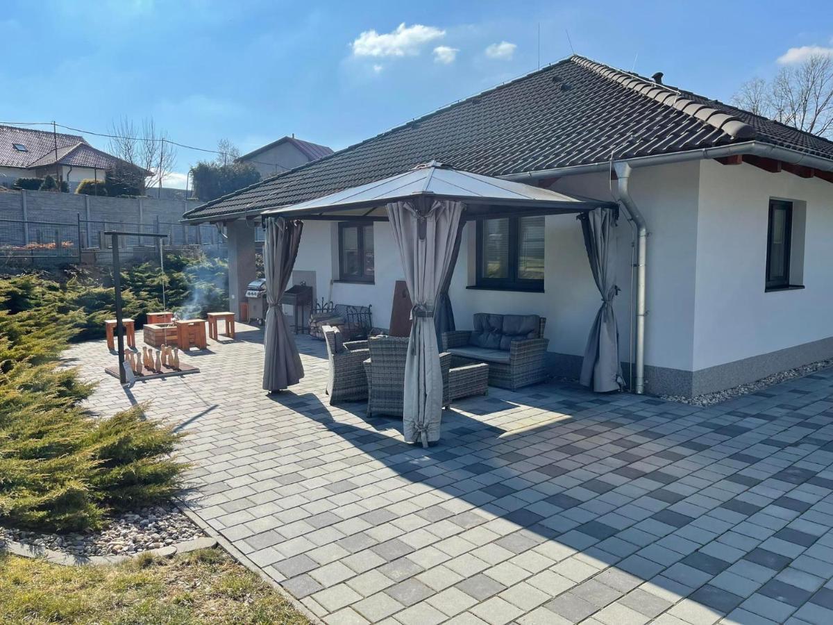 Skuteč Apartmany A Wellness Vmal מראה חיצוני תמונה