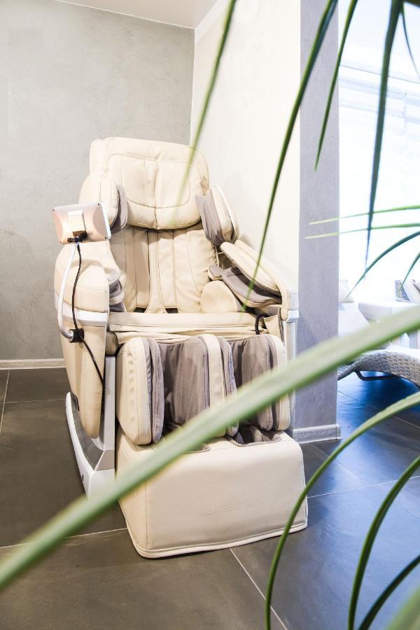 Skuteč Apartmany A Wellness Vmal מראה חיצוני תמונה