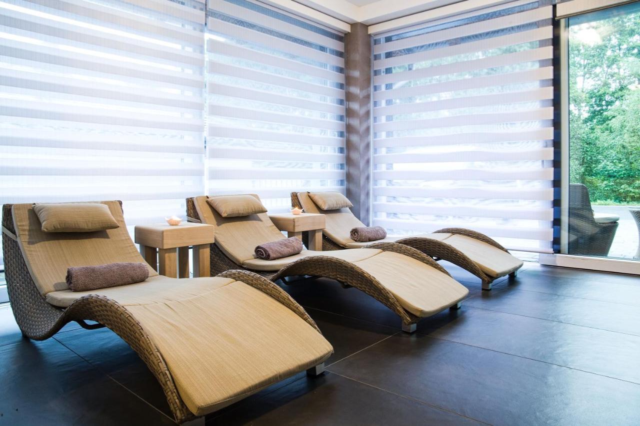 Skuteč Apartmany A Wellness Vmal מראה חיצוני תמונה